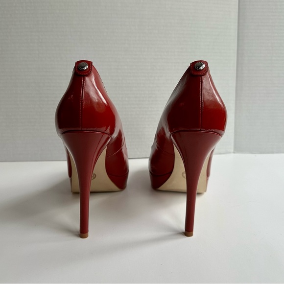 Michael Kors size 9M scarlet patent leather heels - Picture 4 of 5
